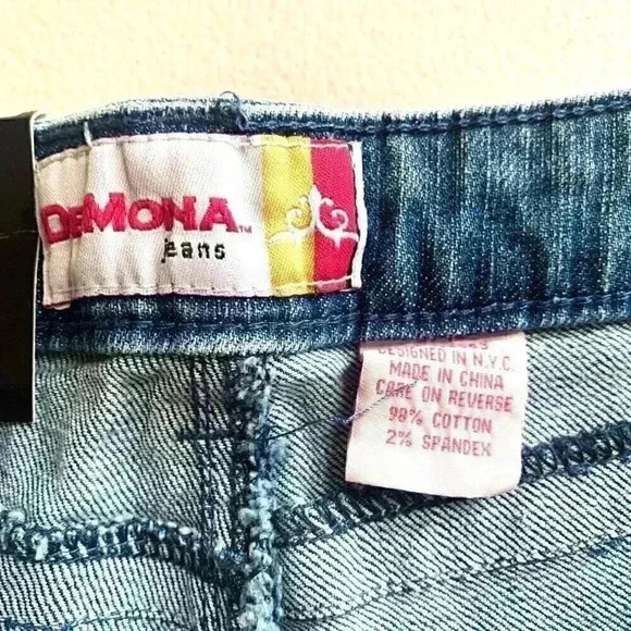 DeMona Jean Stretch Capri Size 9/10 NWT - Picture 7 of 12